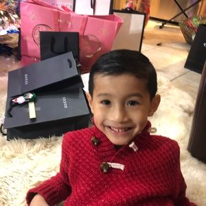 Meet your Posher, Quyen